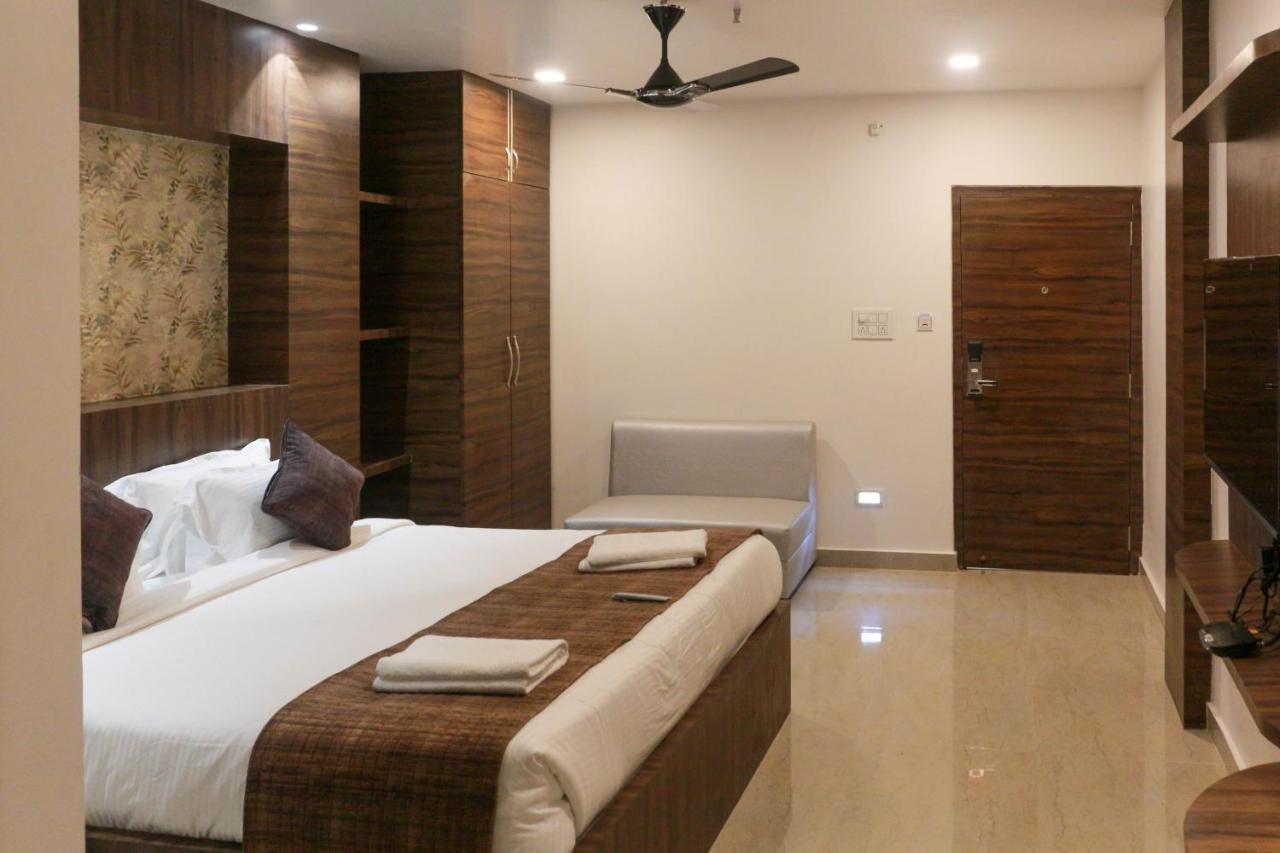 Hotel Obsidian Blue Itānagar エクステリア 写真