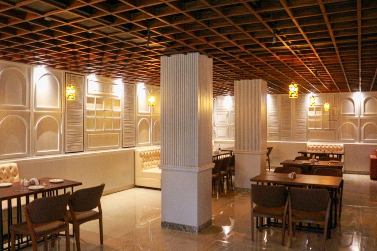 Hotel Obsidian Blue Itānagar エクステリア 写真