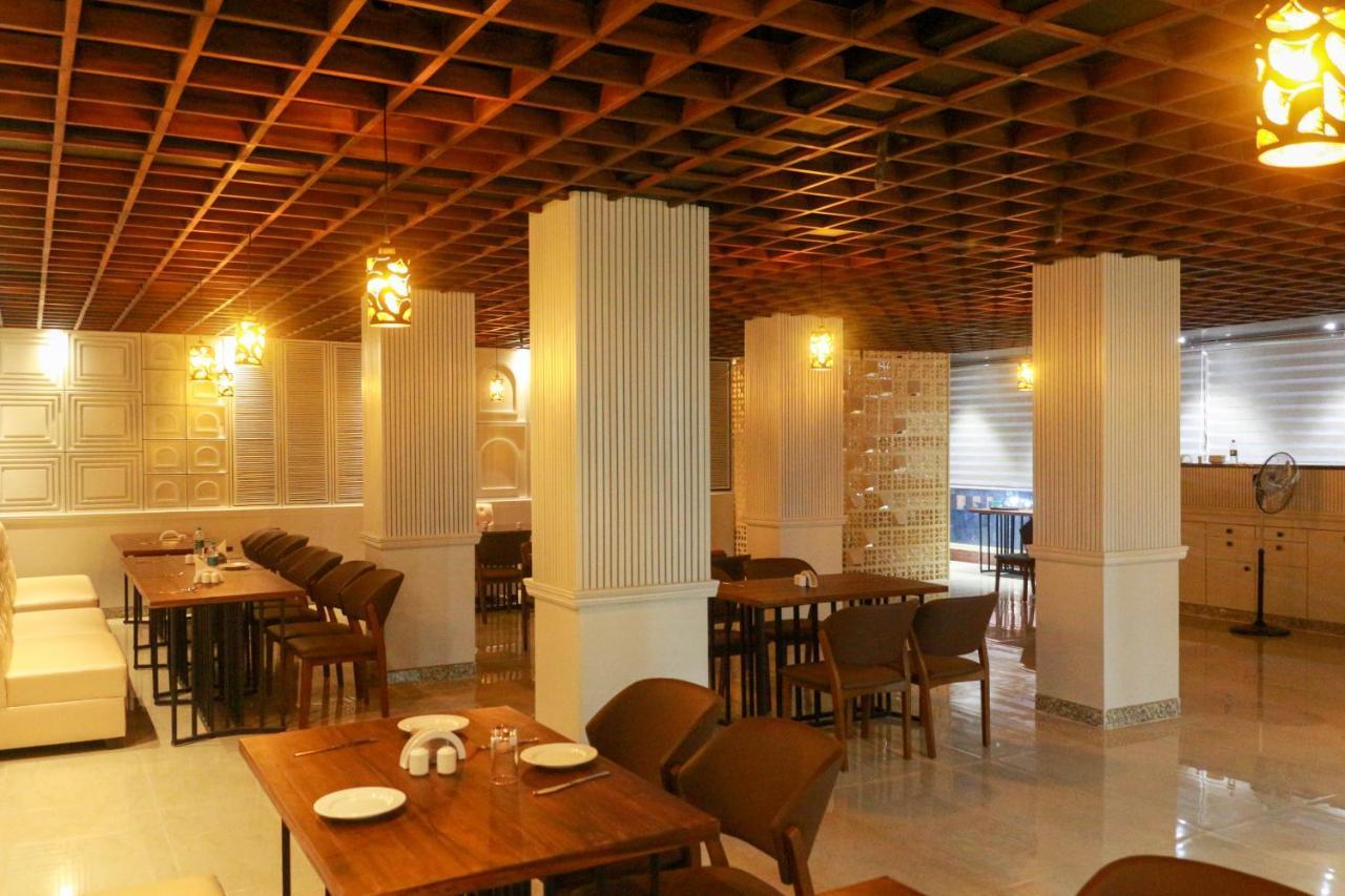 Hotel Obsidian Blue Itānagar エクステリア 写真