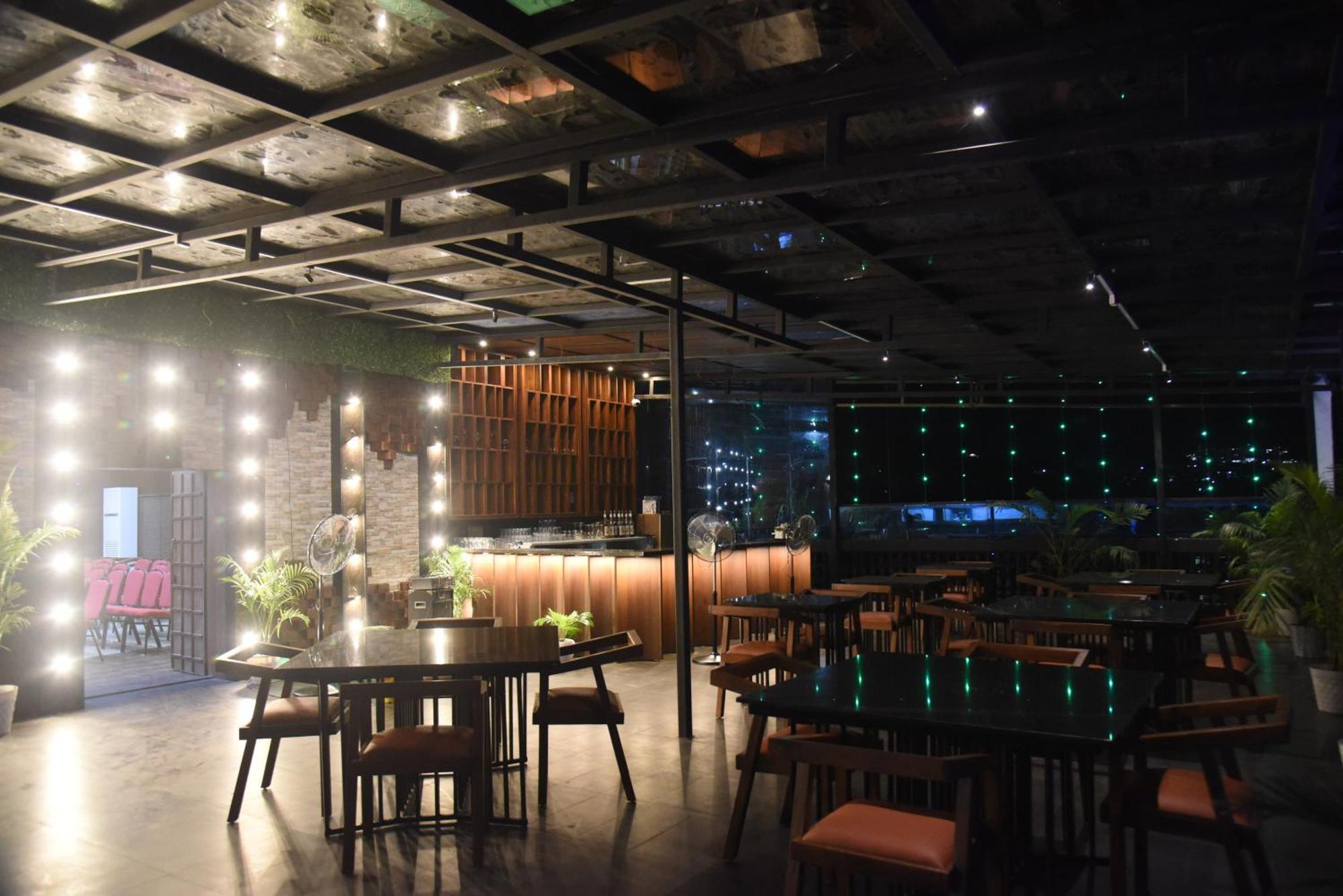 Hotel Obsidian Blue Itānagar エクステリア 写真