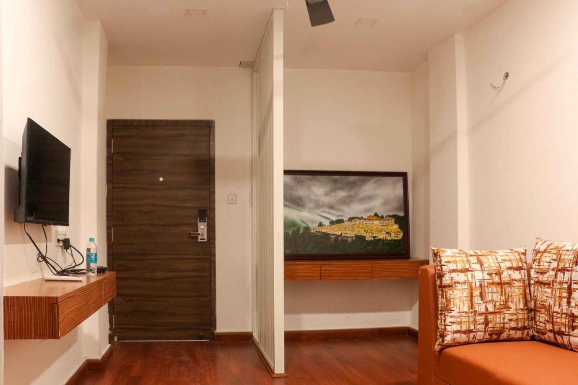 Hotel Obsidian Blue Itānagar エクステリア 写真